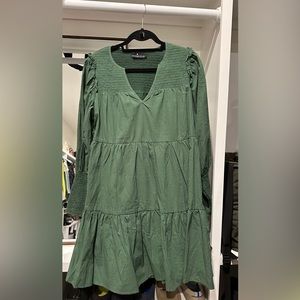 Tuckernuck Pomander Place Cici Dress in jaguar green